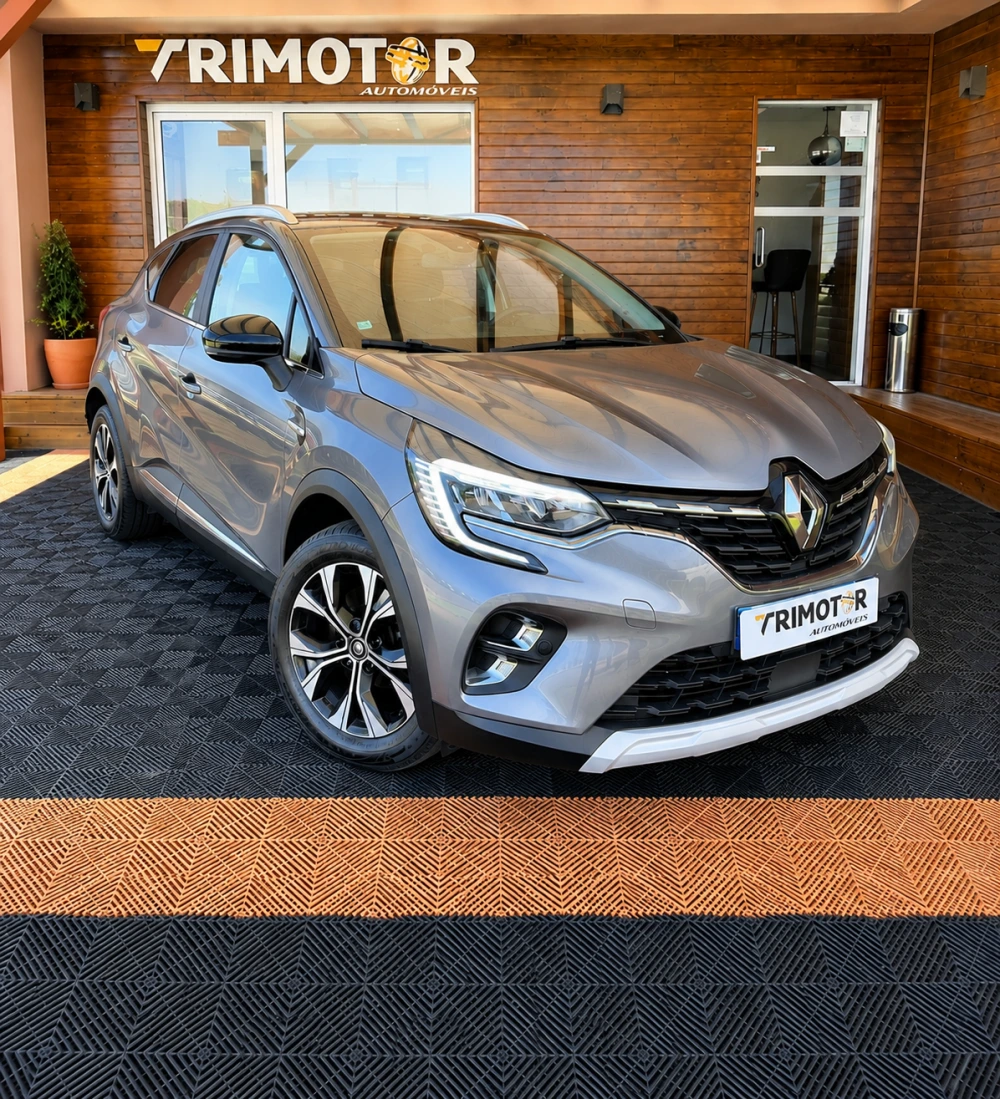 Renault Captur Techno Bi-Fuel 1