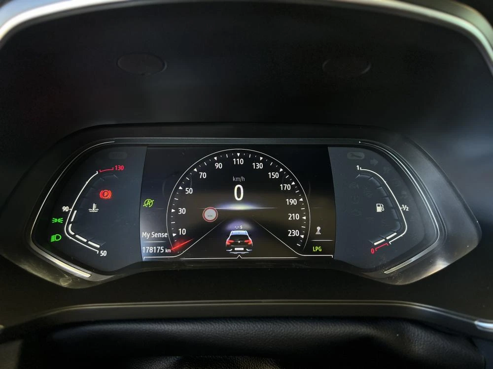 Renault Captur Techno Bi-Fuel 17
