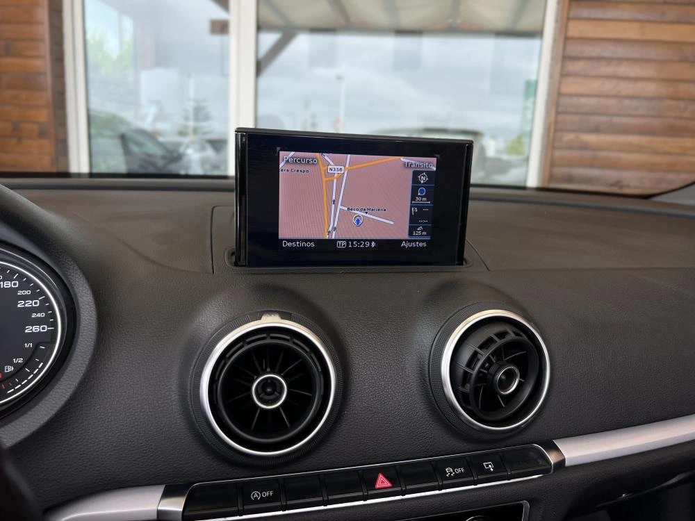 Audi A3 Cabrio 1.6 TDi Design 14