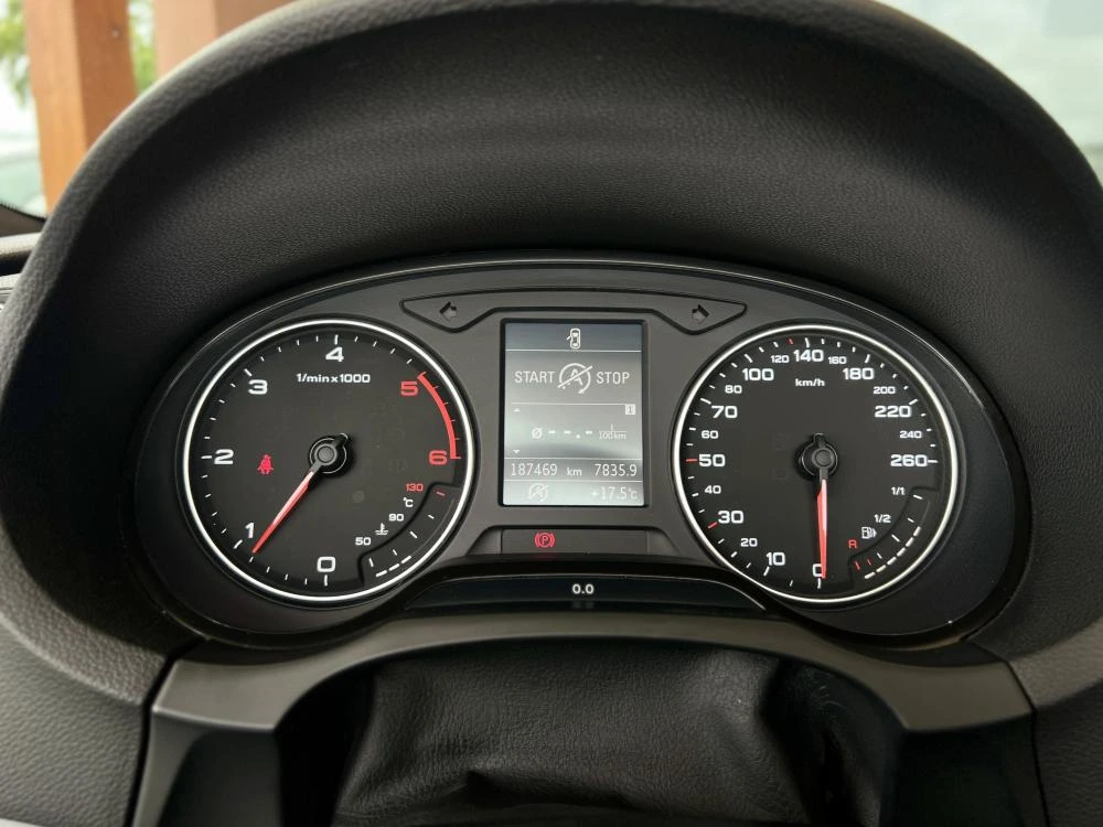 Audi A3 Cabrio 1.6 TDi Design 15