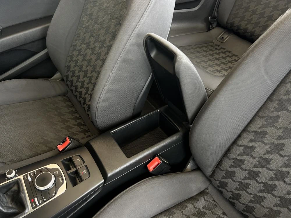 Audi A3 Cabrio 1.6 TDi Design 19