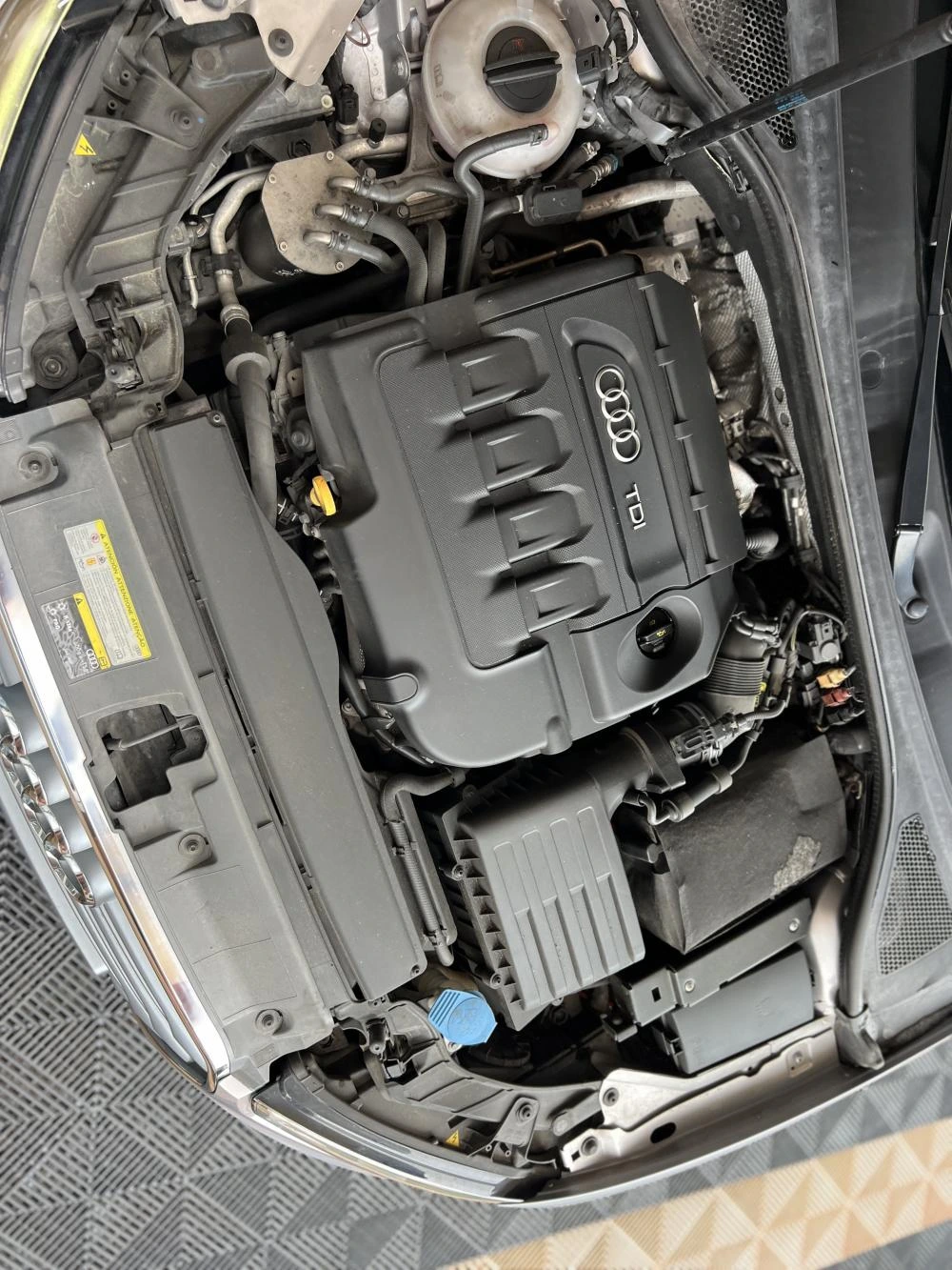 Audi A3 Cabrio 1.6 TDi Design 21