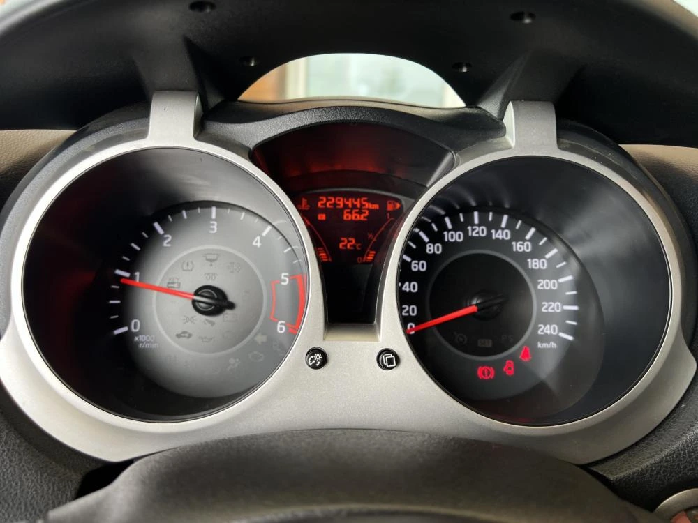 Nissan Juke 1.5 dCi N-Connecta 13