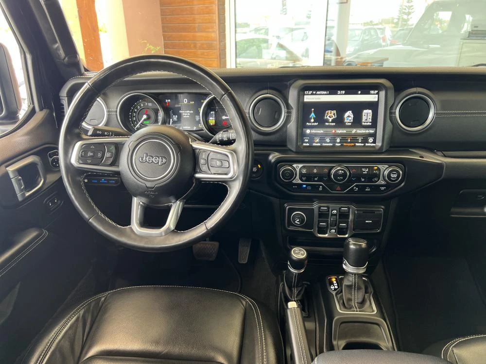 Jeep Wrangler Unlimited 2.0 TG 4xe Sahara c/ IVA Dedutivel 9