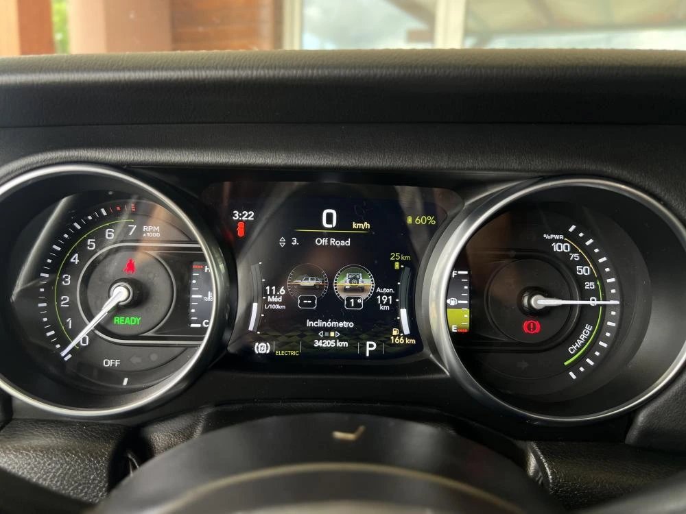 Jeep Wrangler Unlimited 2.0 TG 4xe Sahara c/ IVA Dedutivel 21
