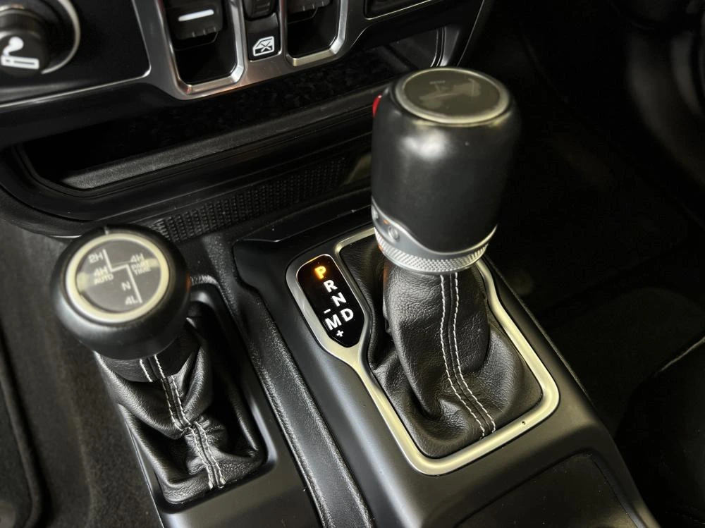 Jeep Wrangler Unlimited 2.0 TG 4xe Sahara c/ IVA Dedutivel 22