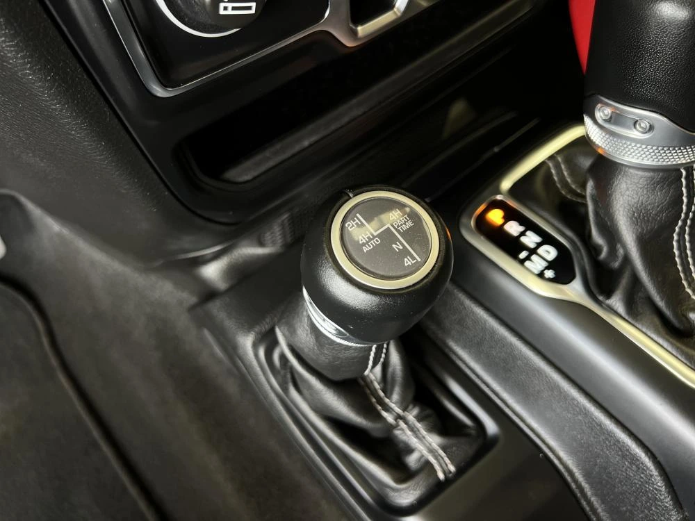 Jeep Wrangler Unlimited 2.0 TG 4xe Sahara c/ IVA Dedutivel 23
