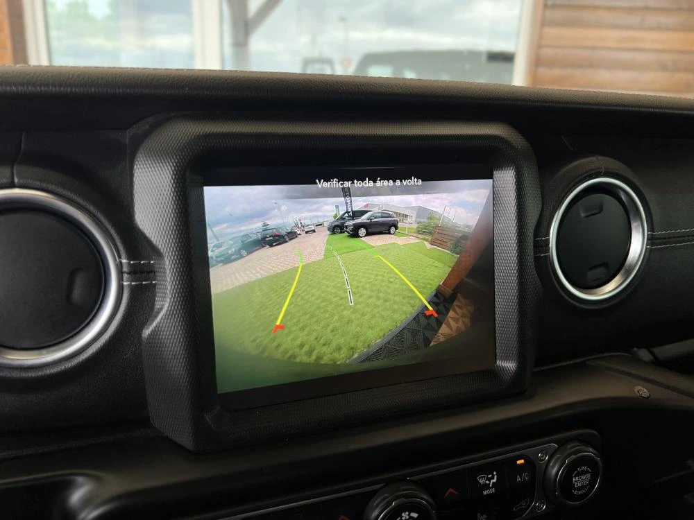 Jeep Wrangler Unlimited 2.0 TG 4xe Sahara c/ IVA Dedutivel 26