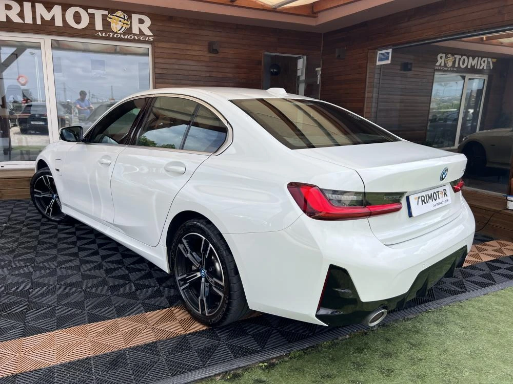 BMW 330 Pack M C/ Iva Dedutivel 4