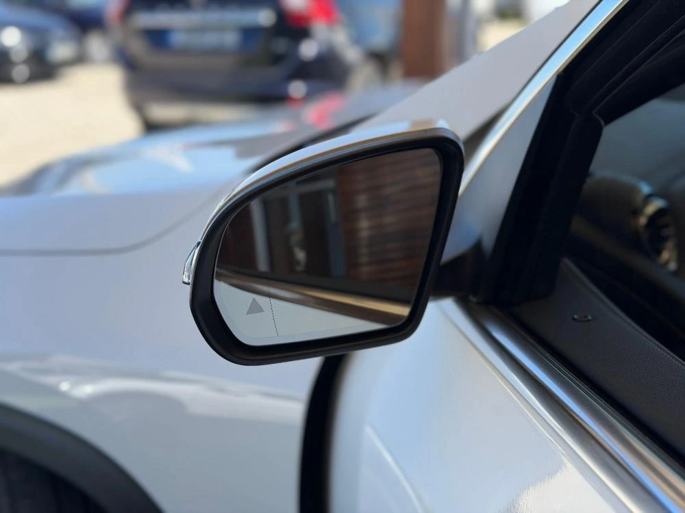 Mercedes-Benz GLA 180 d AMG Line 24