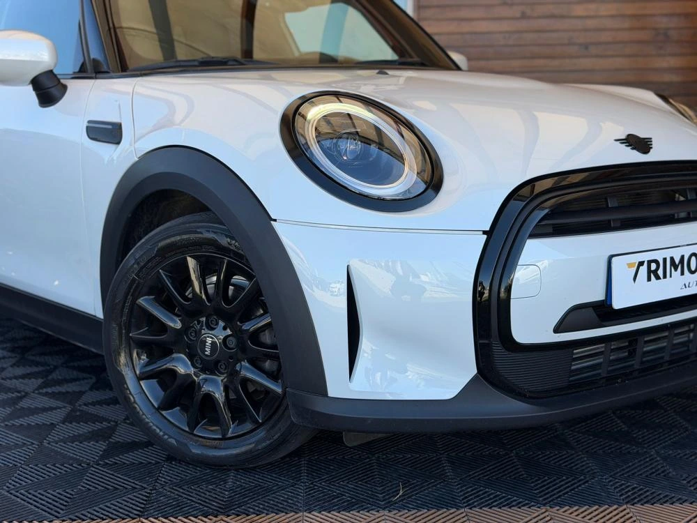 MINI 5 Portas Cooper ESSENTIAL 5
