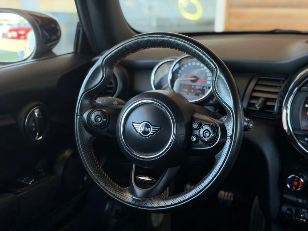 MINI 3 Portas ONE 1.5 Kit John Cooper Works 14