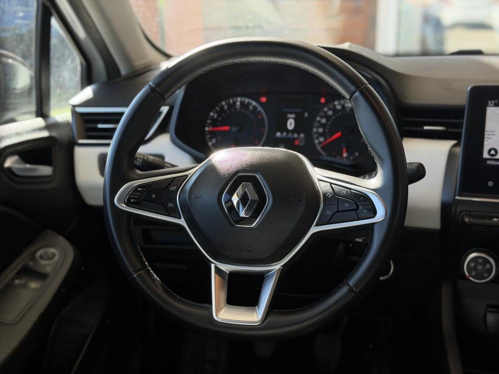 Renault Clio 1.0 LPG Limited 11
