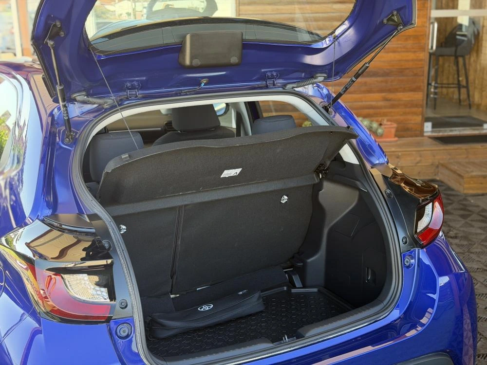 Toyota Yaris 1.5 HDF Comfort 27
