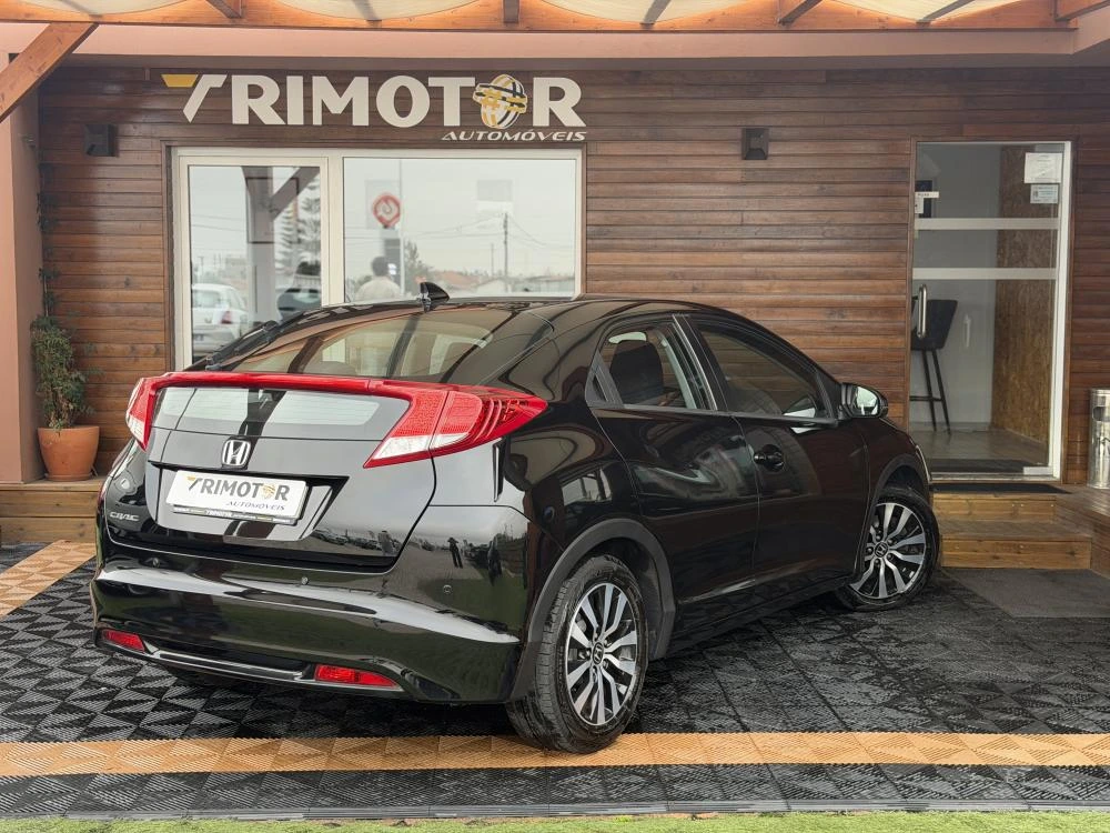 Honda Civic 1.6 i-DTEC Sport 4