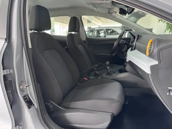 SEAT Ibiza 1.0 TSI Style 9