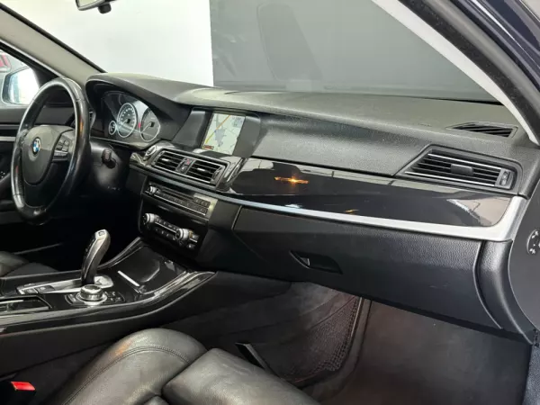 BMW 520 d Touring Aut. 10