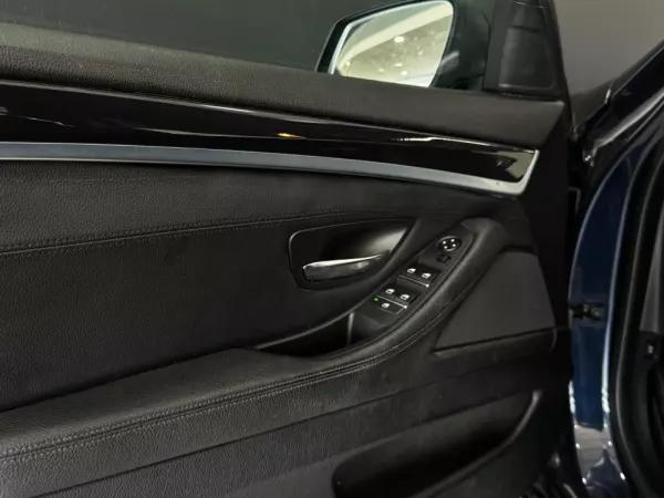 BMW 520 d Touring Aut. 12