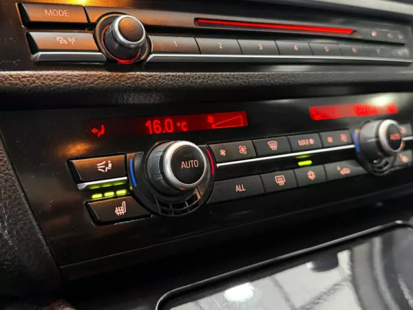 BMW 520 d Touring Aut. 15