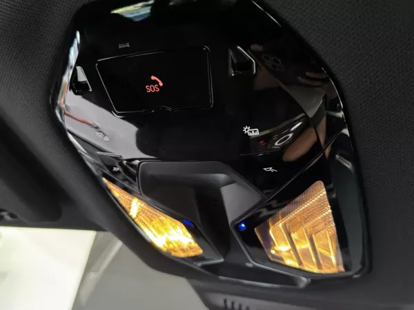 BMW iX2 xDrive 40 Pack Desportivo 28