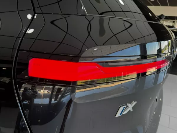 BMW iX2 xDrive 40 Pack Desportivo 30