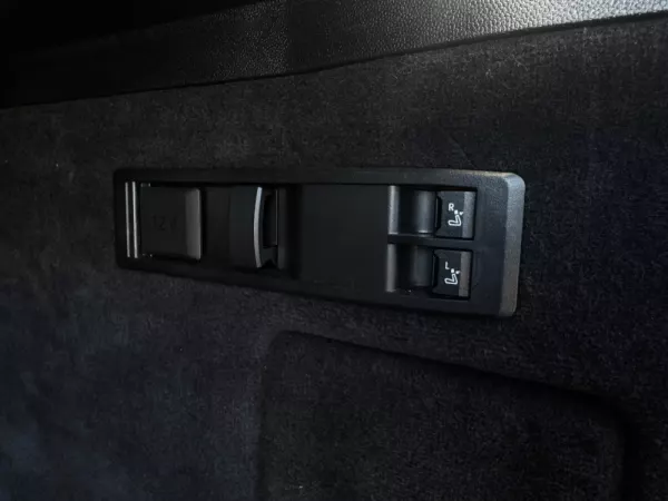 BMW iX2 xDrive 40 Pack Desportivo 33