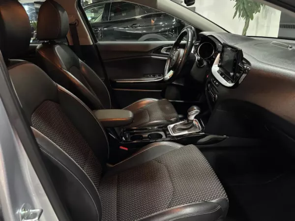 Kia Ceed SW 1.6 GDi PHEV Drive 6DCT 9