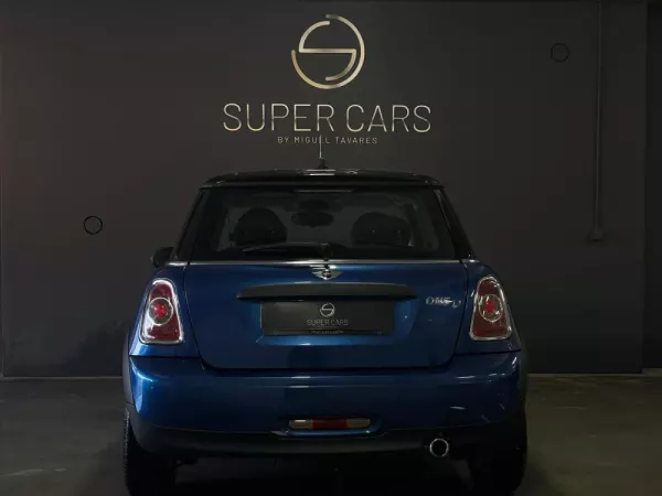 MINI 3 Portas One D 4