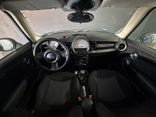 MINI 3 Portas One D 5