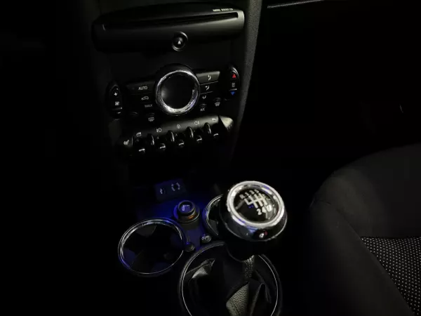 MINI 3 Portas One D 13