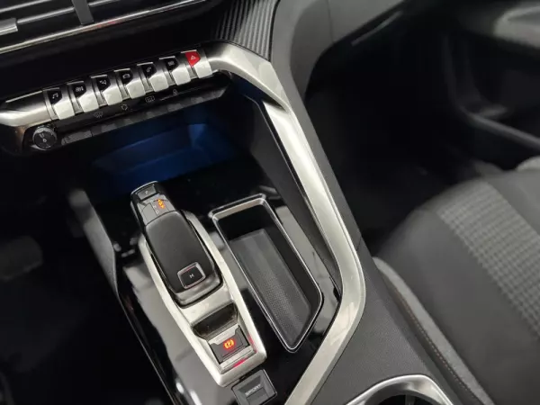 Peugeot 3008 1.5 BlueHDi Active Pack EAT8 12