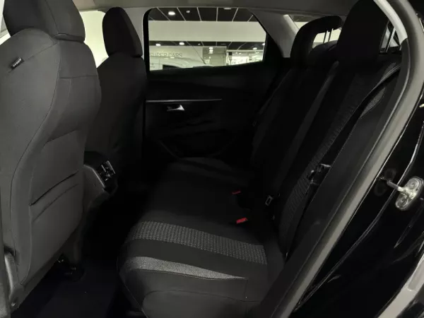 Peugeot 3008 7