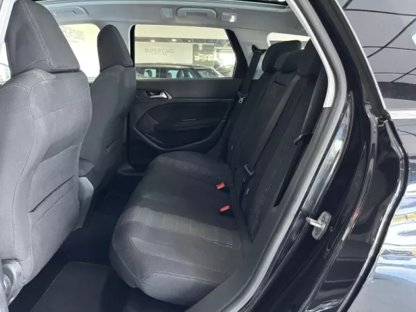 Peugeot 308 SW 1.6 BlueHDi Allure J17 7