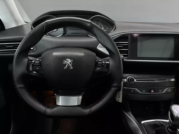 Peugeot 308 SW 1.6 BlueHDi Allure J17 12