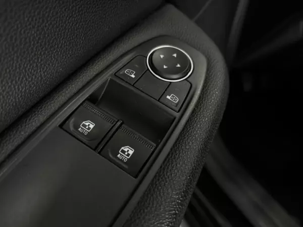 Renault Clio 1.0 TCe Intens Bi-Fuel 15