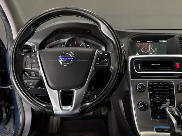 Volvo V60 11