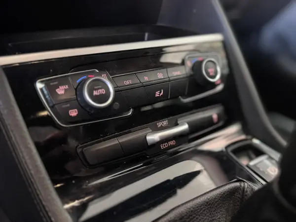 BMW 216 Gran Tourer d 7L Line Sport 14