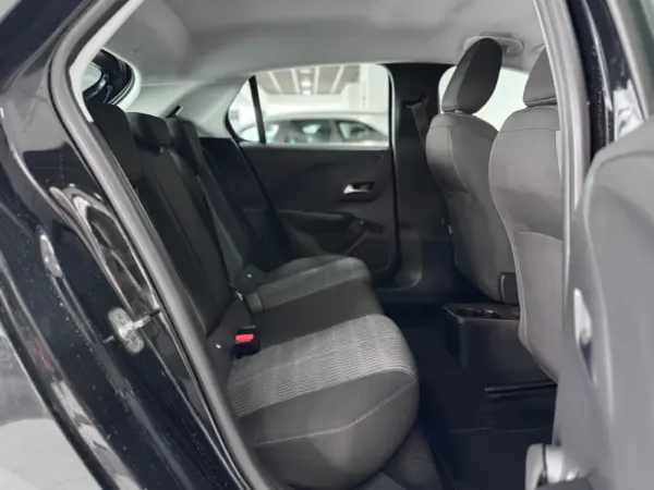 Opel Corsa 1.2 Business 9