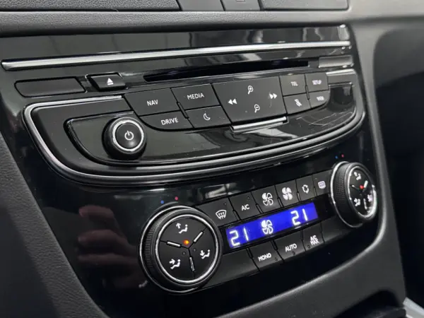 Peugeot 508 SW 1.6 BlueHDi Active 12