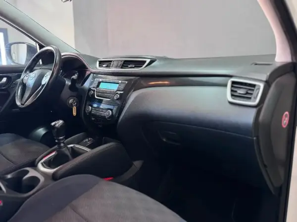 Nissan Qashqai 1.6 dCi Acenta NC 4x4i 10