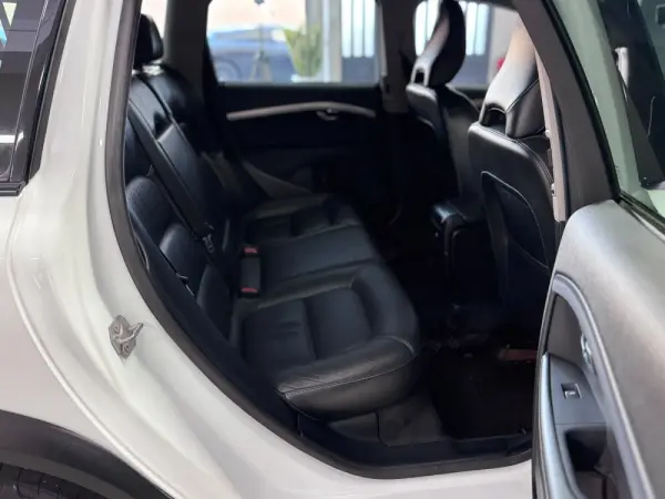 Volvo XC 70 2.0 D4 Momentum Geartronic 8
