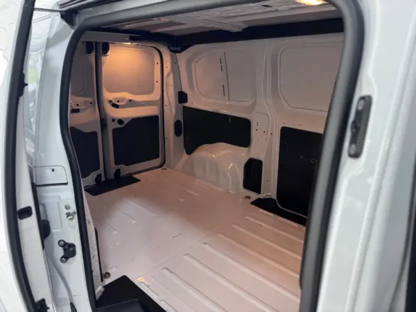 Peugeot Expert Peugeot Expert L2 120cv 3 lug. IVA Dedut. 9