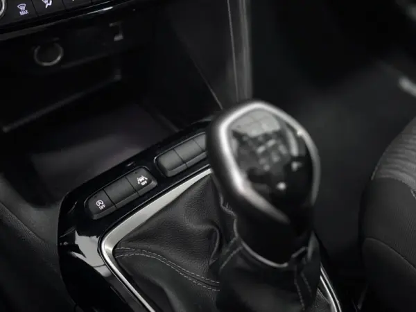 Opel Corsa 1.2 Business 17