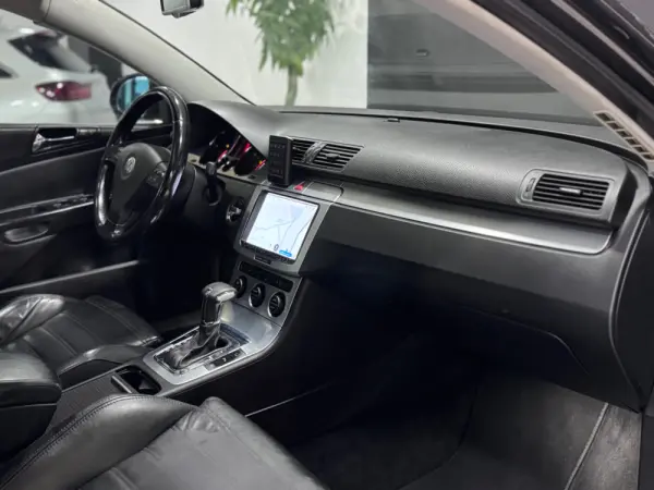 Volkswagen Passat 2.0 TDI Edition Highline DSG 10