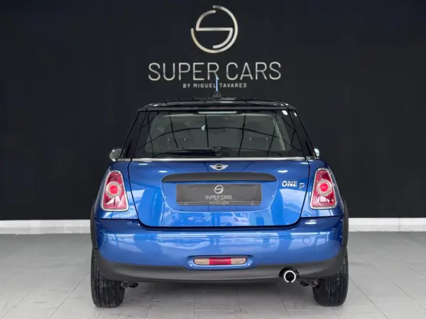 MINI 3 Portas One D 4