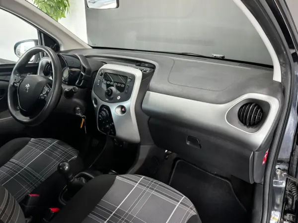 Peugeot 108 1.0 VTi Active 8