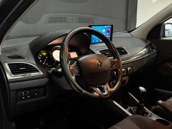 Renault Mégane Sport Tourer 1.5 dCi Dynamique S 11