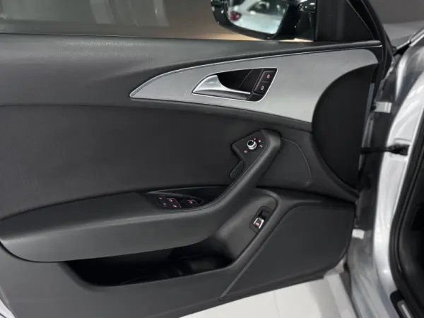 Audi A6 Avant 2.0 TDi S-line S tronic 20