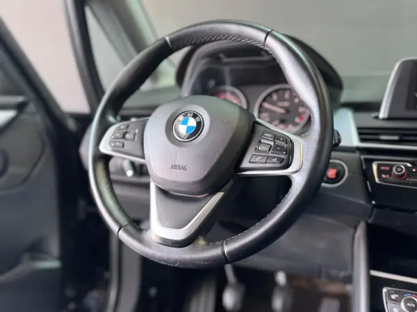 BMW 216 Gran Tourer d 7L Line Sport 11