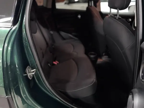 MINI 5 Portas Cooper D 10